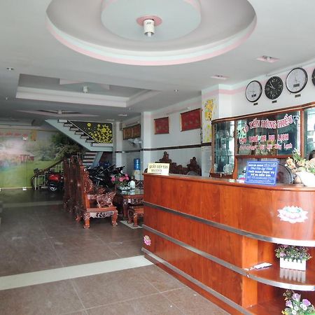 Hung Hieu Hotel Mỹ Tho Buitenkant foto