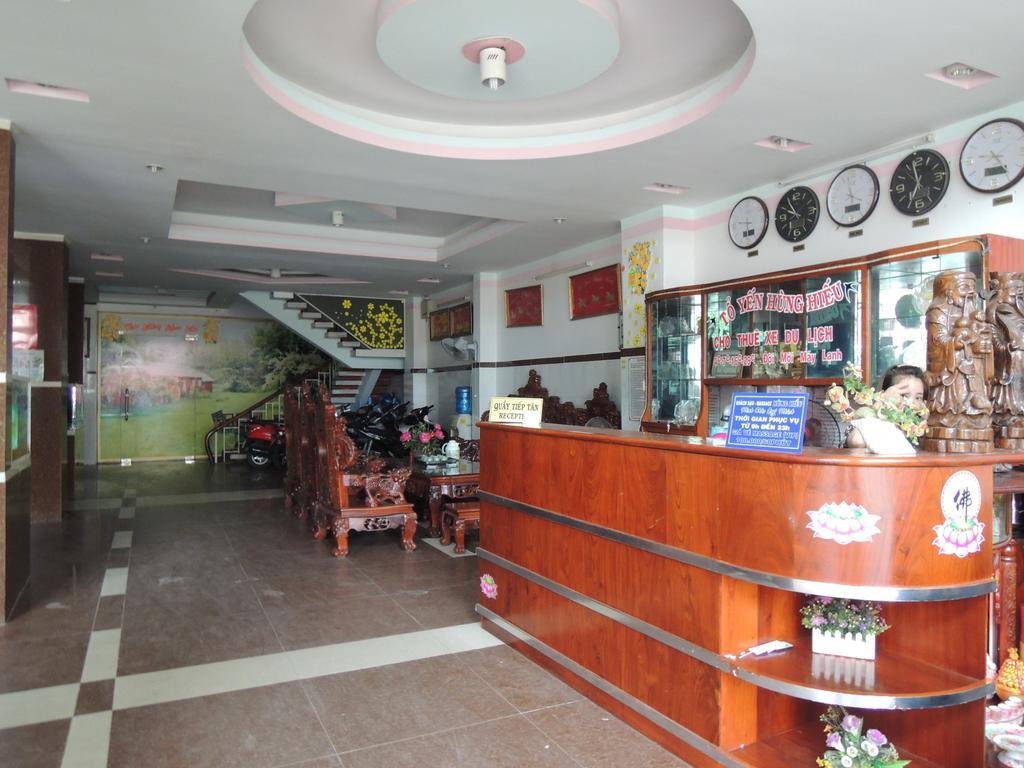 Hung Hieu Hotel Mỹ Tho Buitenkant foto